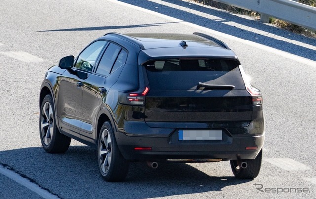 ボルボ XC40 改良新型の開発車両