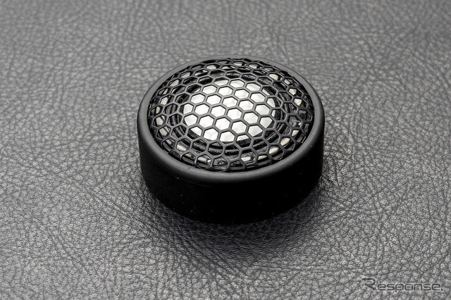 ビーウィズの純正交換型スピーカーキット「BEWITH Platinum Voice（ビーウィズ プラチナボイス）」シリーズのポルシェ対応モデル