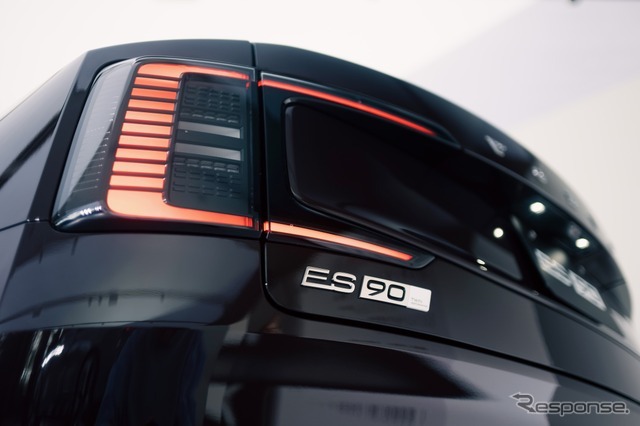 ボルボ ES90
