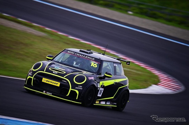 MINI Racing MINI JCW