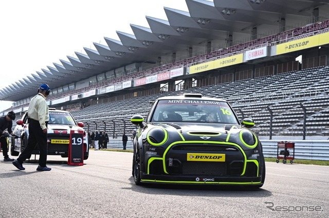 MINI Racing MINI JCW
