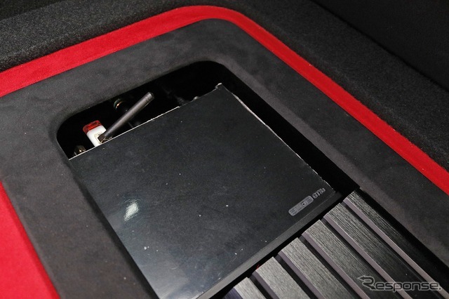 音楽再生環境を整えるのはアウネのデジタルプレイヤーであるGTS3。車載プレイヤーによる使い勝手の良さも備える。
