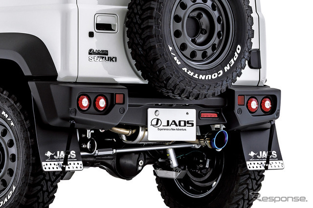 ジャオス『ジムニーノマド』（1型）対応「JAOSリヤスポーツカウル」マットブラック塗装モデル装着例