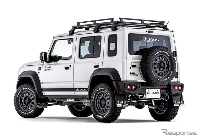 ジャオス『ジムニーノマド』（1型）対応「JAOSリヤスポーツカウル」マットブラック塗装モデル装着例