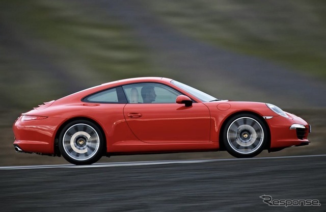 ポルシェ 911（タイプ991）カレラ
