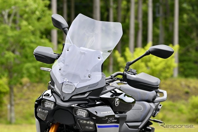 ヤマハ トレーサー9 GT+ Y-AMT。スクリーン「低」