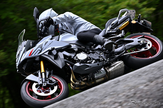 スズキ GSX-S1000GX