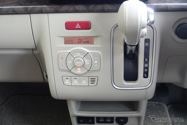 スズキ アルトラパン LC