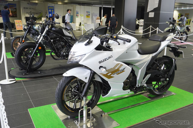 スズキ ジクサーSF250