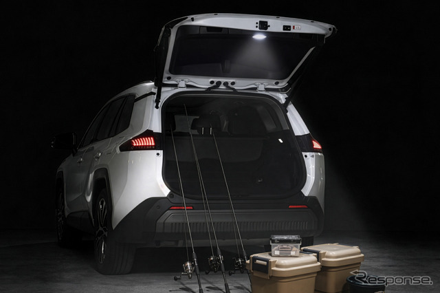 クラフトワークス『RAV4』60系専用「LED増設ラゲッジランプ」