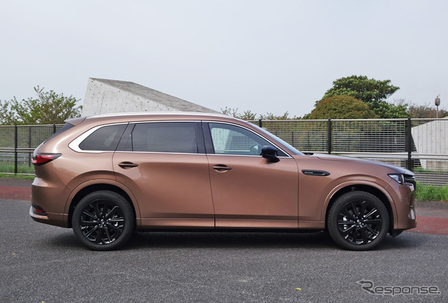 ホイールベースをCX-60比で250mm延長しているが、間延び感はない