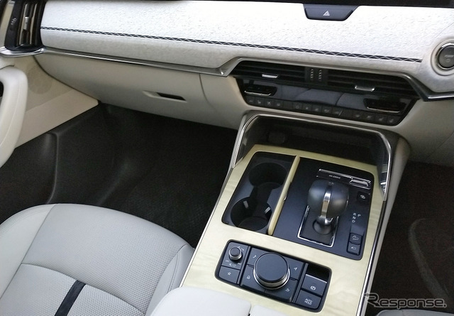 CX-60のプレミアムモダン内装。マツダの世界観が目いっぱい盛られているという観点ではなかなか魅力的。CX-80にも同等グレードあり