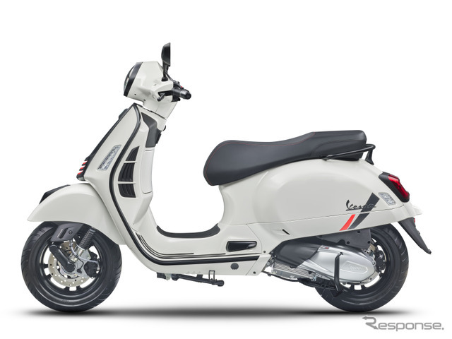 ベスパ・GTS 300 SuperSport（イノチェンテホワイト）