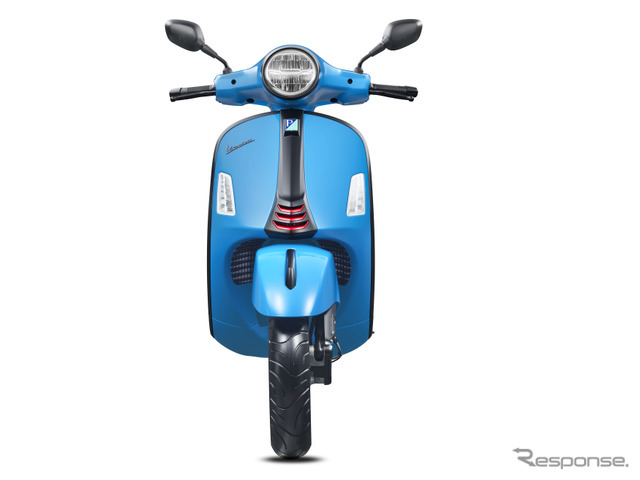 ベスパ・GTS 300 SuperSport（エクレッティコブルー）