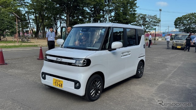 BYDラッコ。日本の軽ハイトワゴンを研究し尽くしたパッケージングとおもてなし。EVならではのスムーズな加速を体験した