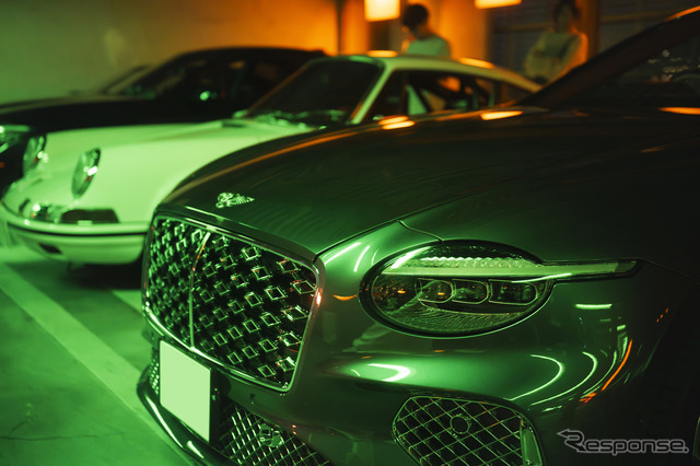 『cars & coffee』