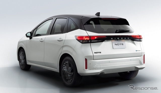 日産ノートの「Black Edition」