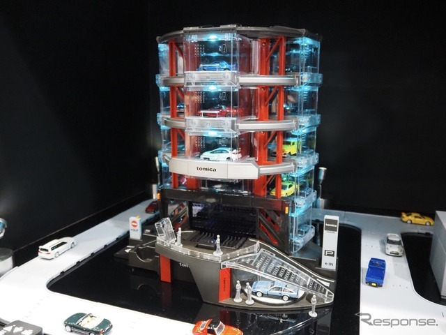 タカラトミー、Automated tomica PARKING with showroom（TOKYOおもちゃショー2026）