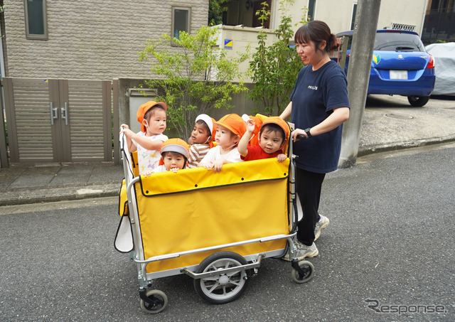 下り坂でも押す力を弱めるだけで減速アシストしてくれる