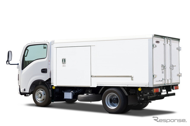 日産アトラスの保冷車（小型）