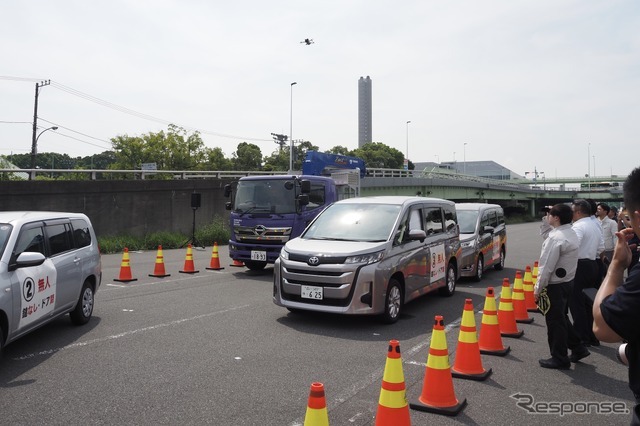 滞留車両（2026年地震防災訓練）
