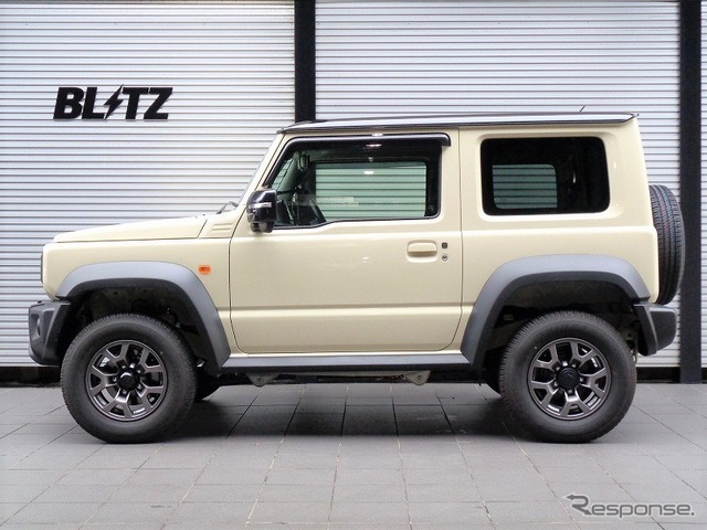 ブリッツ DAMPER ZZ-Rリフトアップモデル　ジムニーシエラ装着例（基準車高：フロント 35mmアップ / リア 35mmアップ）