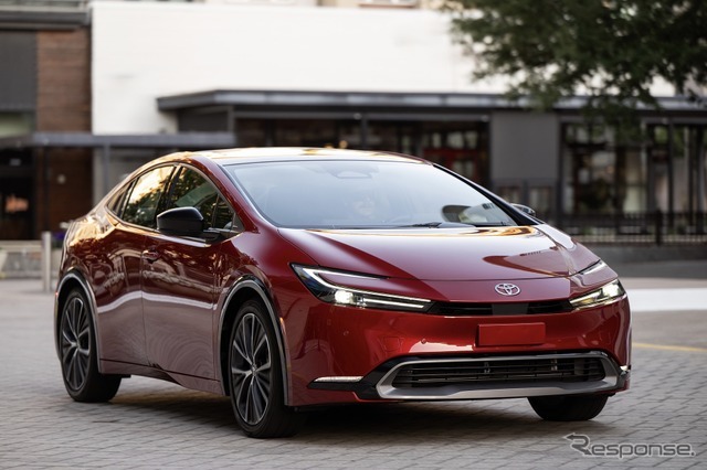 トヨタ プリウス 現行北米仕様2027年型