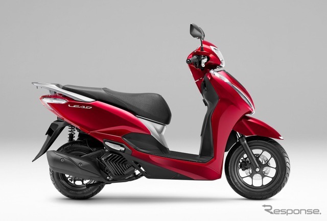 ホンダ・リード125（キャンディーラスターレッド）