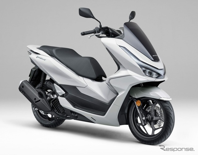 ホンダ PCX（パールスノーフレークホワイト）