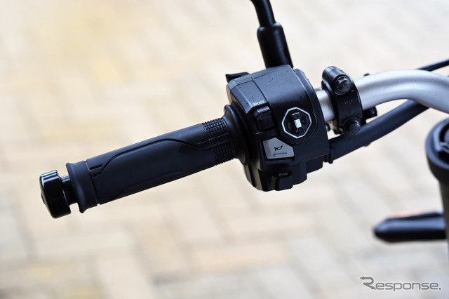 ホンダ CB400 SUPER FOUR E-Clutch