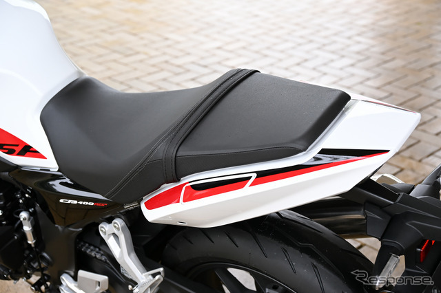 ホンダ CB400 SUPER FOUR E-Clutch