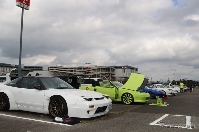 CARTUNE ALL USERS MEET…神戸三田プレミアムアウトレット駐車場