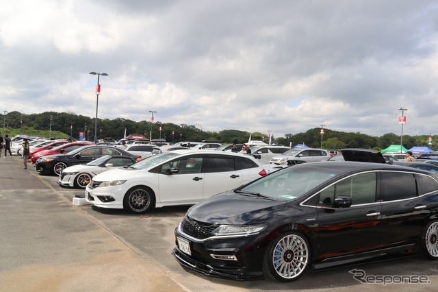 CARTUNE ALL USERS MEET…神戸三田プレミアムアウトレット駐車場