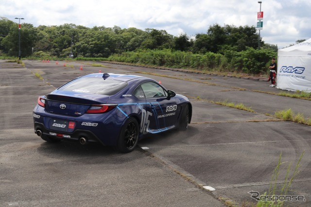 CARTUNE ALL USERS MEET…神戸三田プレミアムアウトレット駐車場