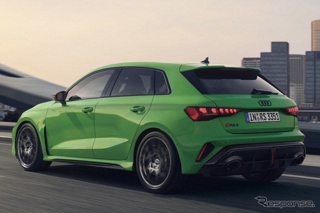 アウディ RS3