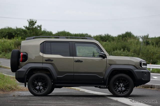 トヨタ ランドクルーザー FJ