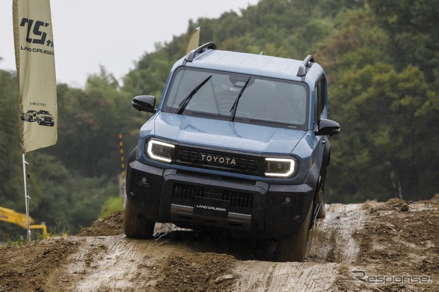 トヨタ ランドクルーザー FJ