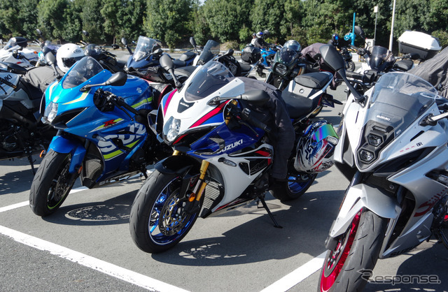 新型GSX-R1000Rの姿も