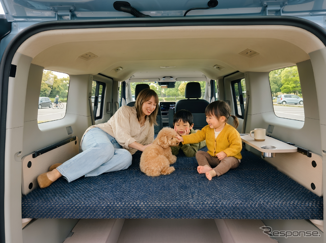 トイファクトリー「Kia PV5 パッセンジャー専用ベッドキット」