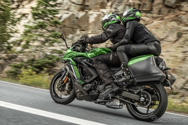 カワサキ Ninja 1100SX SE（プラズマライムグリーン×メタリックディアブロブラック）
