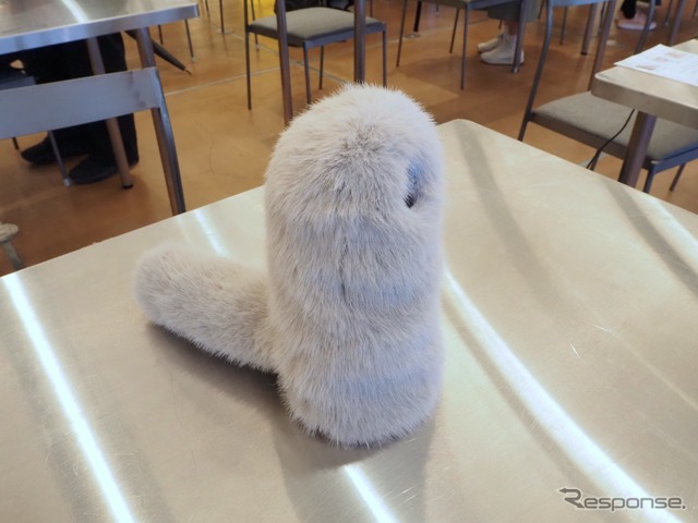 ルーデンスAIのペットロボット、INU