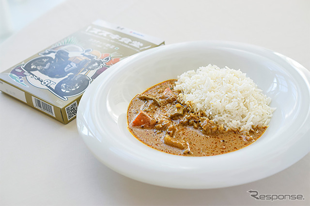 スズキ食堂 インドベジタリアンレトルトカレー「ココナッツ野菜」