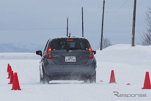 圧雪路における制動距離を検証（イメージ）