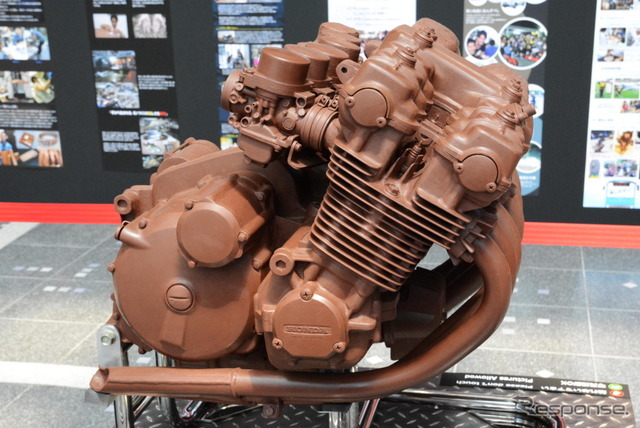 インダストリアルクレイで作られたホンダ『CBX1000』の直6エンジン