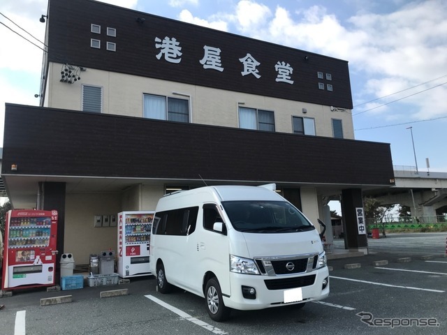 国道42号線沿い、静岡県湖西市の港屋食堂。