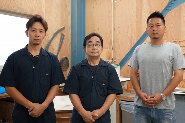 左から、大塚さん、松本さん、松野さん。