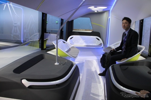 Future Busの座席