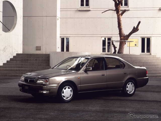 5代目トヨタ・カムリ（1994年）