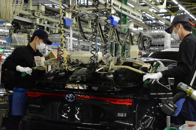 ハリアーを生産するトヨタ自動車高岡工場