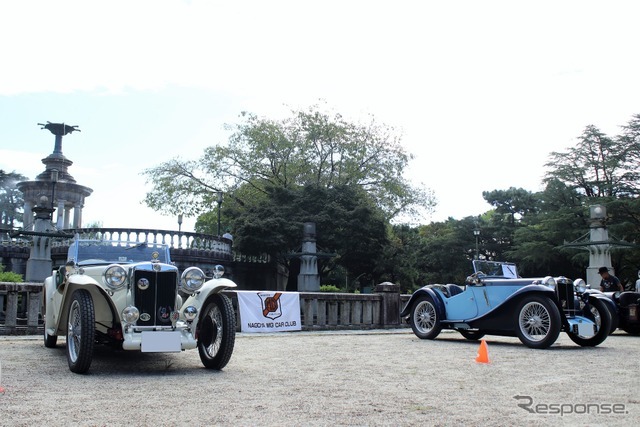 MG TC（左）とPA